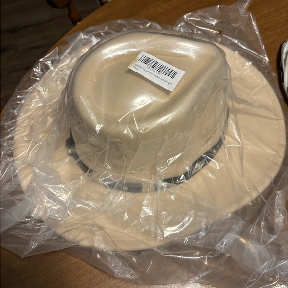 New! Cowboy type hat - Picture 1 of 5